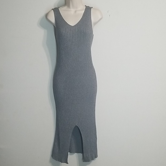 Dresses & Skirts - NWOT BODYCON DRESS OSFM